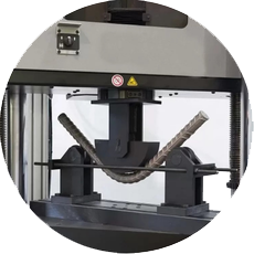 Description of the equipment shown in the image